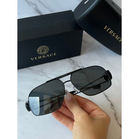 Versace VE2269 Aviator Sunglasses in Black - Picture 4 of 7